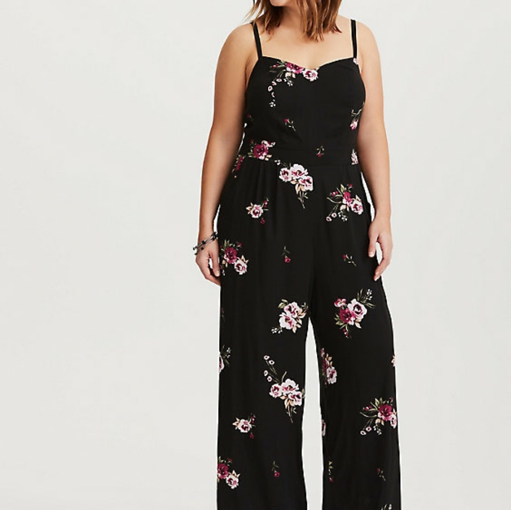 Office-Cruise-Beach Wear Torrid Floral Challis Jumpsuit/Romper Size 4x Plus Size